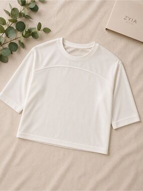 ZYIA Active Women's Cream Short-Sleeve Crop Tee